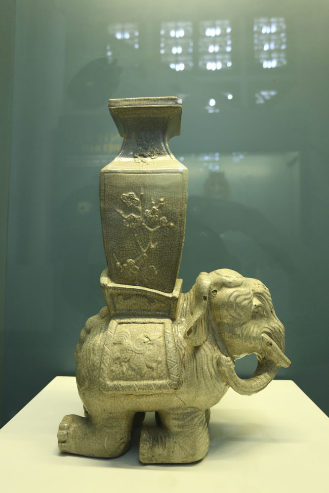 Chiêm ngưỡng linh vật Việt Nam bằng vàng ròng - 14