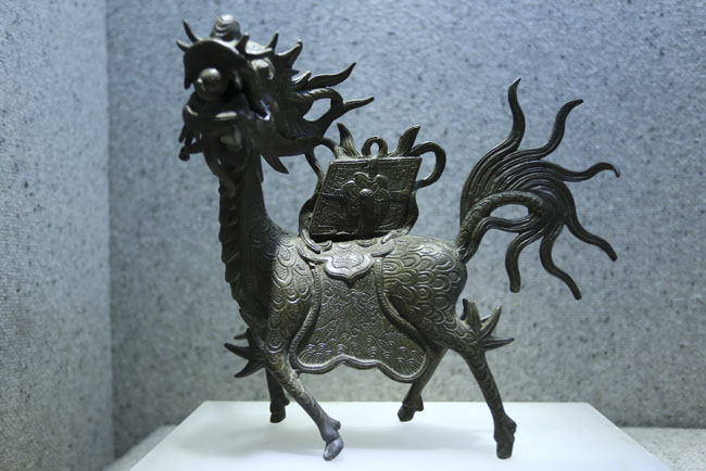 Chiêm ngưỡng linh vật Việt Nam bằng vàng ròng - 6