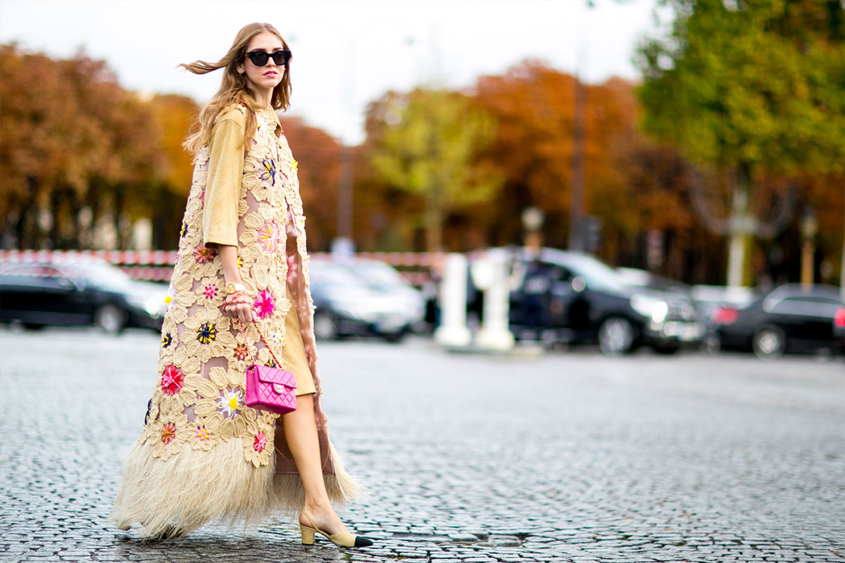 Những bộ cánh "ngắm là ghiền" trên phố Paris - 6