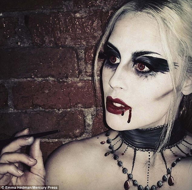 Ngỡ ngàng tài trang điểm Halloween của "gái một con" - 2