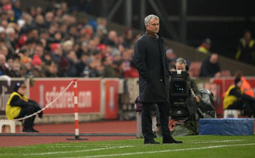 Tin HOT tối 30/10: Monaco xin Chelsea "giải thoát" Mourinho - 1