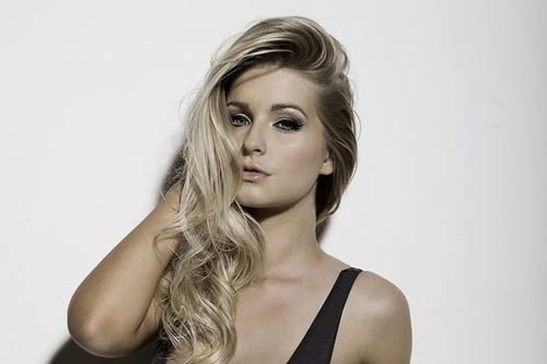 SAO 360 độ 31/10: Cựu sao trẻ MU phủ nhận “tòm tem” với con gái Daivd Moyes - 2