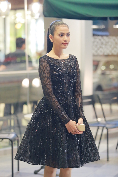 Trương Thị May diện đầm đen vẫn trẻ trung, nổi bật - 3