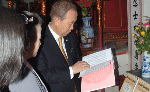 Tổng thư ký LHQ từng thăm nhà thờ họ Phan Huy ở Việt Nam? - 1