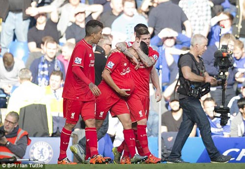 Coutinho rực sáng, đẩy Chelsea vào bể khổ - 3