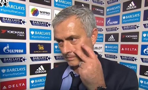 Mourinho sắp nhận "quà chia tay" gần chục triệu bảng - 2