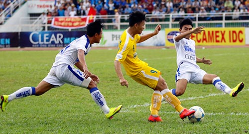 Chung kết U21 Báo Thanh Niên 2015