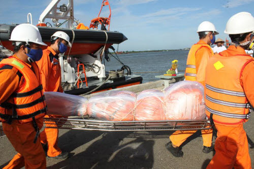 Vụ lật tàu ở Cần Giờ: "Các con vẫn đợi anh về cơ mà!" - 2