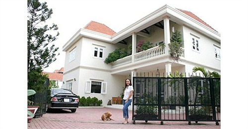 Cuộc sống xa hoa của “mỹ nhân không tuổi" Diễm My - 4