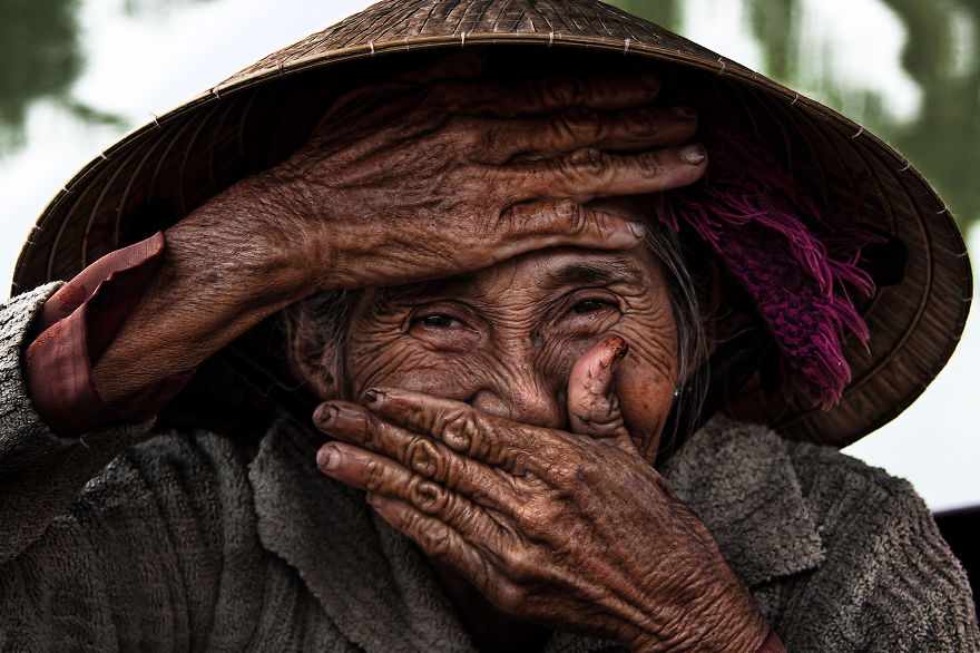 Cụ già Việt Nam được cả thế giới biết đến qua một bức ảnh - 1