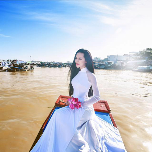 Facebook sao 4/11: Đan Lê trải qua "buổi tối kinh hoàng" - 6