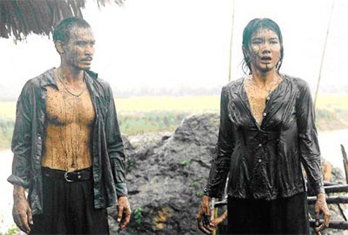 Hôn nhân đứt gánh của 3 "nữ hoàng cảnh nóng" phim Việt - 1