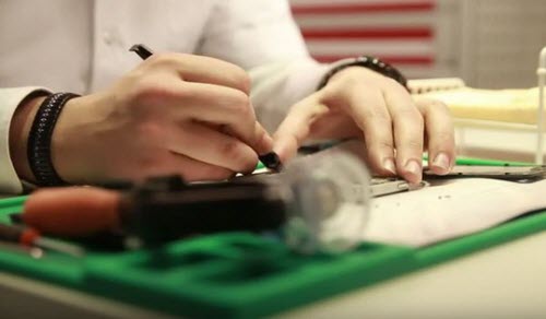 Phòng cấp cứu độc đáo cho smartphone - 9