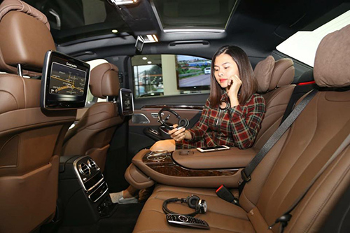 Facebook sao 6/11: Midu tái xuất sau scandal "bị cắm sừng" - 6