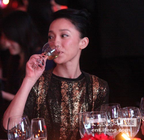 Cbiz rúng động trước bảng giá "hầu rượu" tiền tỉ của sao - 8