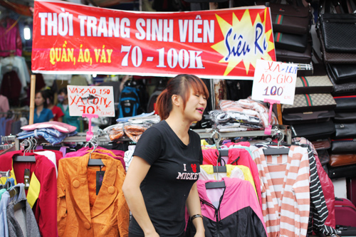 Vài chục ngàn sắm đồ đông thả ga ở chợ rẻ nhất Hà Nội - 1