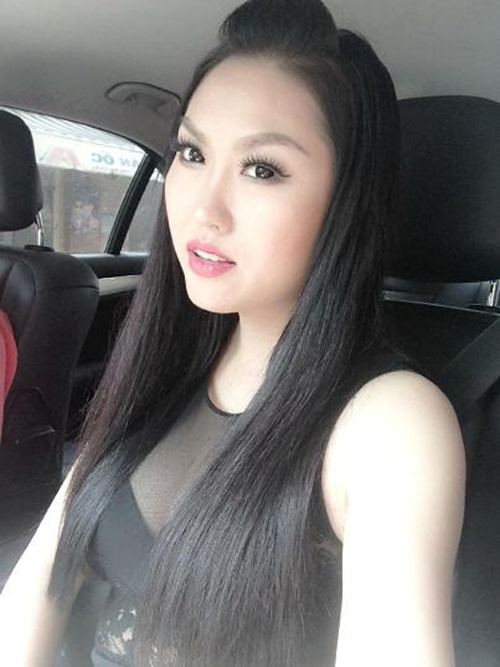 Hành trình nâng mũi 11 năm của Phi Thanh Vân - 10