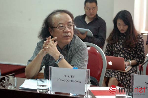 Phụ huynh sốc với bản dịch mới của bài thơ Sông núi nước Nam trong SGK lớp 7 - 4