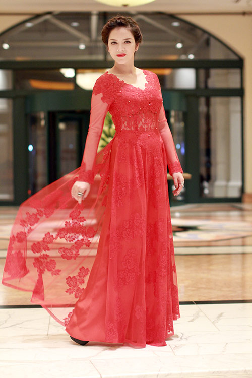 Cuộc "lột xác" ngoạn mục về thời trang của Lý Nhã Kỳ - 3