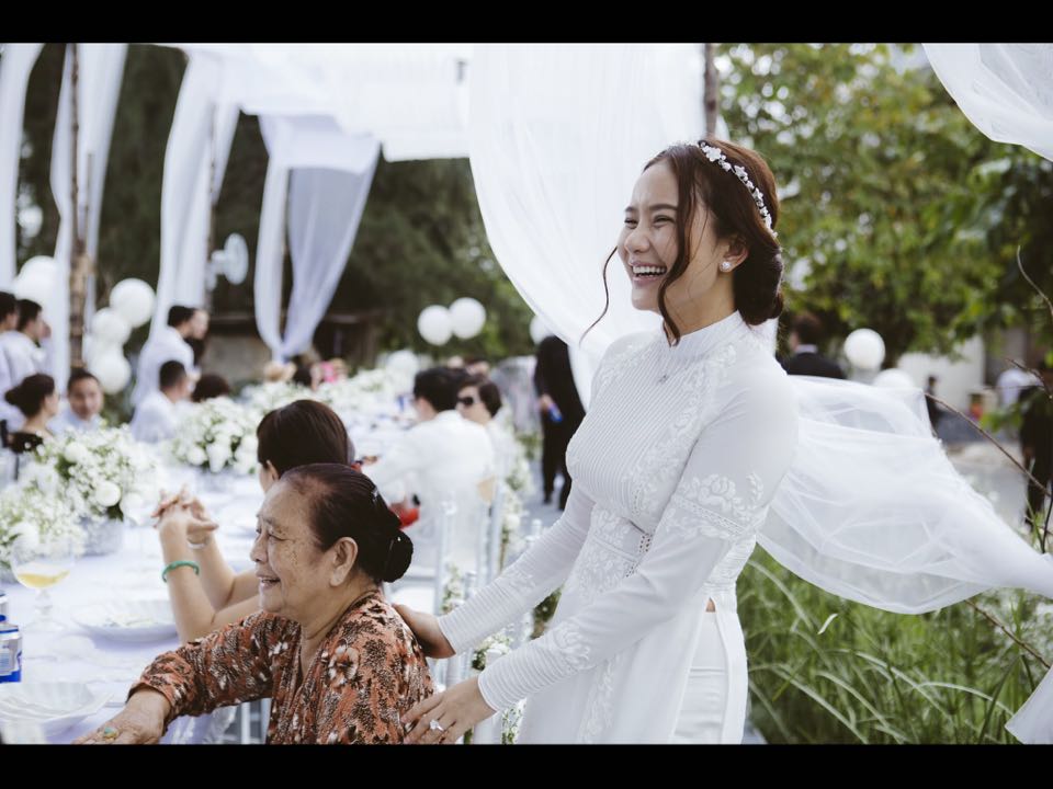 Lộ ảnh đính hôn của người đẹp Phan Như Thảo - 1