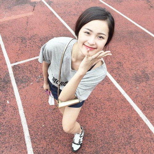 Thời trang hẹn hò giản dị của "bạn gái" Quốc Cường - 9