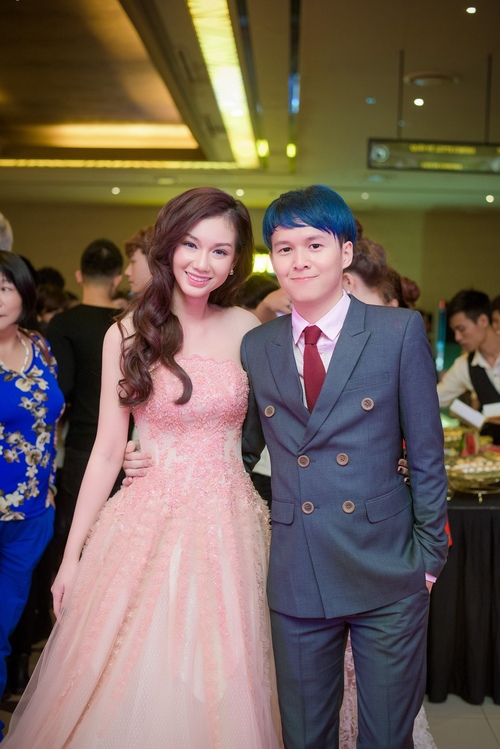 Quỳnh Chi lộ vẻ mệt mỏi dù trang điểm kỹ lưỡng - 9