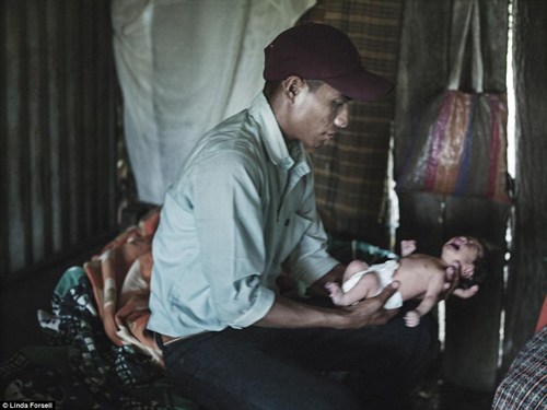 Ảnh: Những bé gái làm mẹ từ tuổi lên 10 ở Guatemala - 17