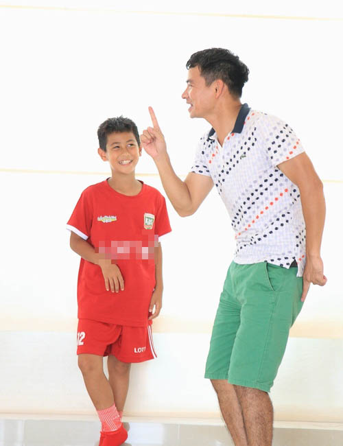 Xuân Bắc khiến các cầu thủ nhí bất ngờ - 5