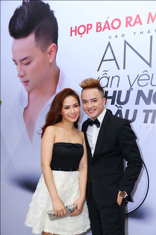 Hương Tràm, Bích Hữu xinh đẹp bên Cao Thái Sơn - 7