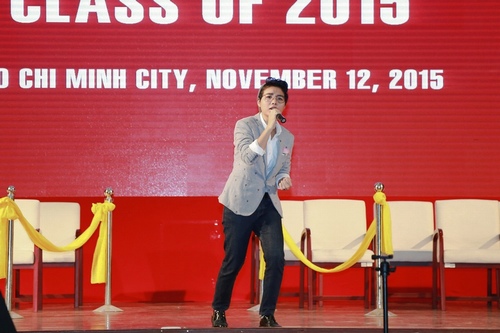 Vũ Cát Tường nhận bằng giỏi Đại học quốc tế - 11