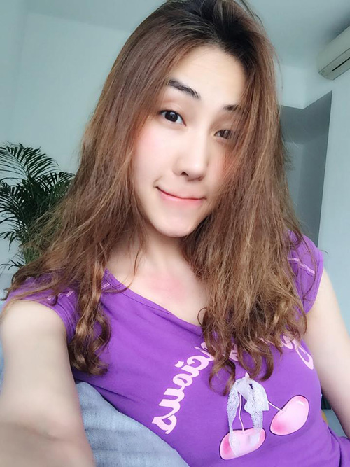 Facebook sao 13/11: Thủy Tiên khoe eo thon bên ông xã - 9