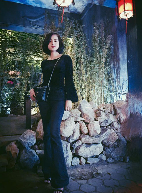 Facebook sao 13/11: Thủy Tiên khoe eo thon bên ông xã - 10