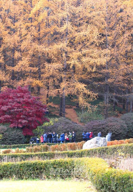 Ngắm cảnh sắc nên thơ trong bộ phim "Cô nàng xinh đẹp" - 8