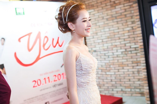 Ngắm 20 khoảnh khắc đẹp như công chúa của Chi Pu - 10