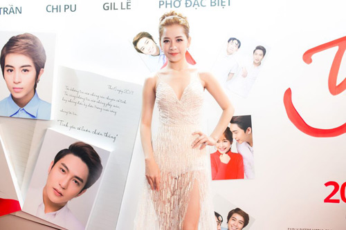 Ngắm 20 khoảnh khắc đẹp như công chúa của Chi Pu - 7