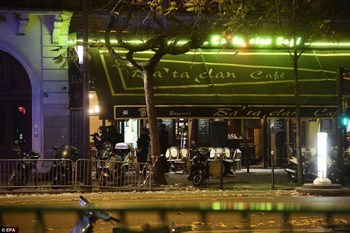 Tang thương hiện trường vụ tấn công hàng loạt ở Paris - 20