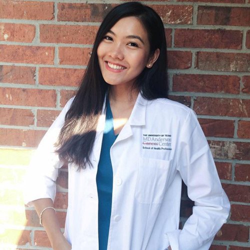 Nữ sinh Y khoa xinh đẹp, cao gần 1,8m - 2