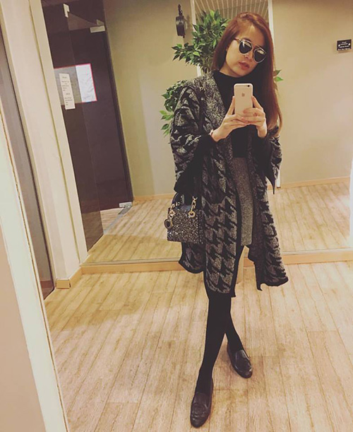 Facebook sao 14/11: Midu "tỏa sáng như một viên kim cương" - 7