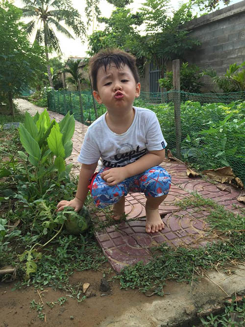 Facebook sao 14/11: Midu "tỏa sáng như một viên kim cương" - 10