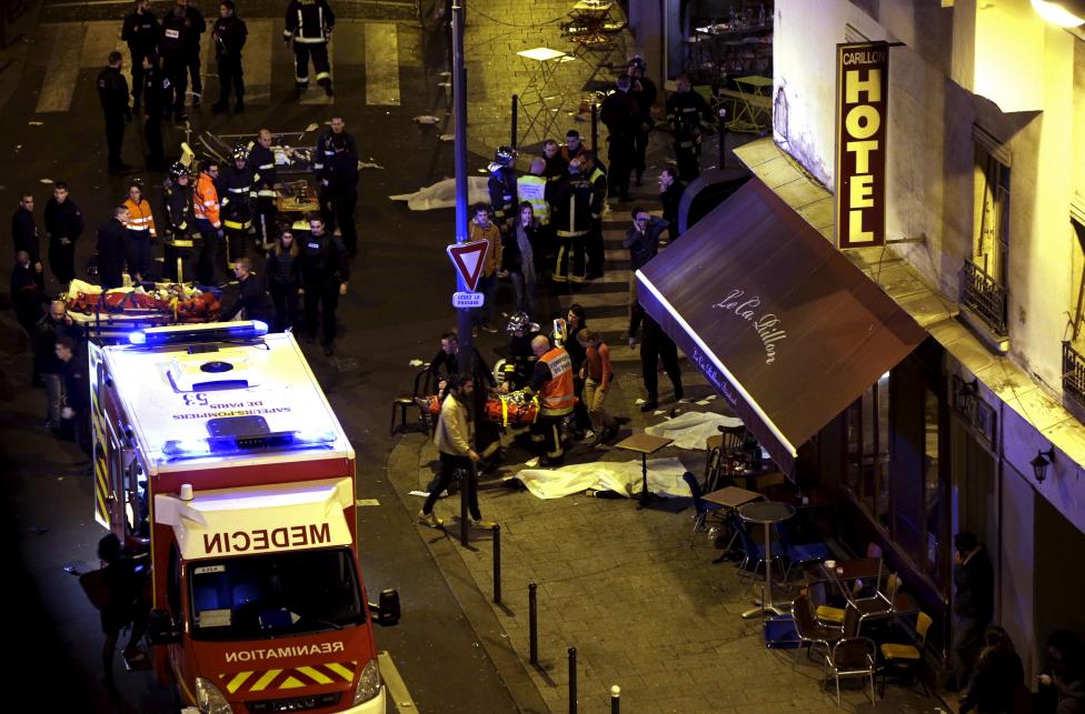 Lãnh đạo thế giới phẫn nộ trước vụ tấn công đẫm máu ở Pháp - 1