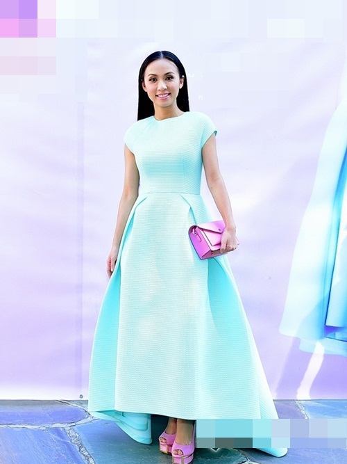 Bóc giá bộ sưu tập túi hiệu của nữ MC 3 con Huyền Ny - 2