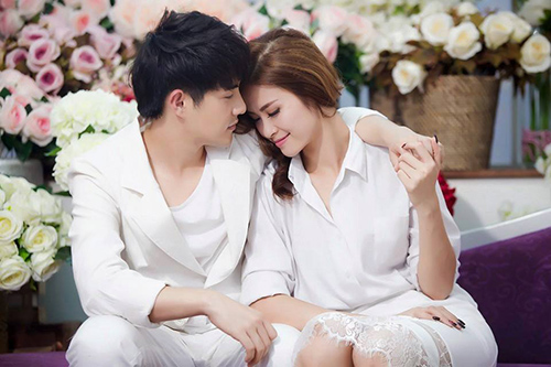 Facebook sao 14/11: Midu "tỏa sáng như một viên kim cương" - 7