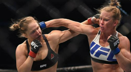 Bị hạ đo ván, Rousey còn nhận đủ lời chỉ trích - 4