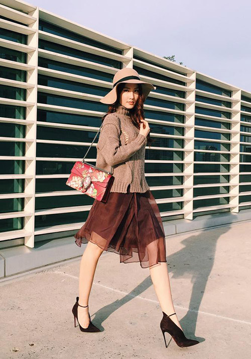 Facebook sao 16/11: Hà Hồ khoe "người đàn ông duy nhất" - 6