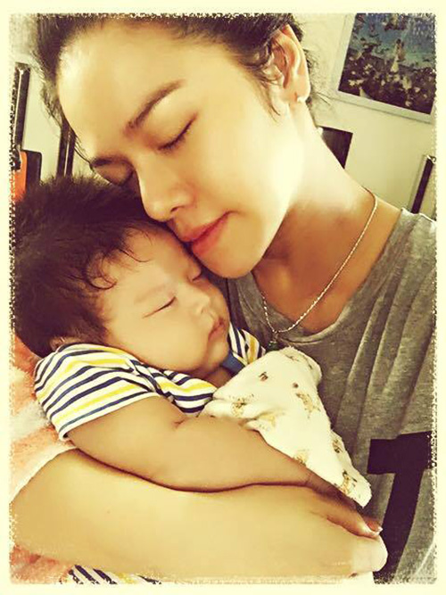 Facebook sao 16/11: Hà Hồ khoe "người đàn ông duy nhất" - 7