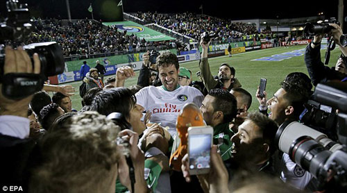 Tin HOT tối 16/11: Xavi từng coi Van Gaal là “gã ngốc” - 3