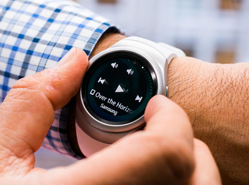 Đánh giá Samsung Gear S2: Dáng đẹp, thiết kế xoay siêu “độc” - 5
