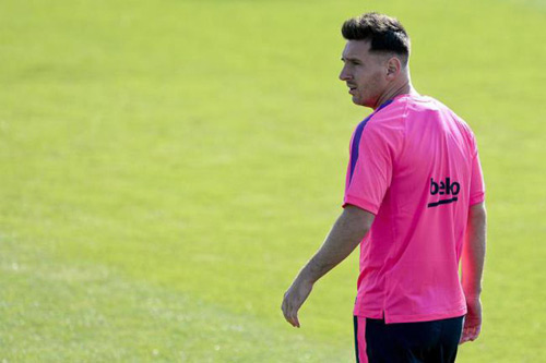 Messi tập buổi đầu tiên, CR7 luyện công một mình - 1