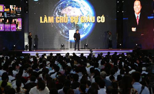 Tác giả "Cha Giàu, Cha Nghèo" chia sẻ cách làm giàu - 2