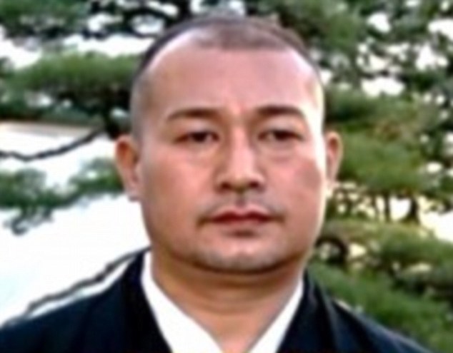 Trùm mafia Nhật Bản bị trói, đánh đập đến chết - 1